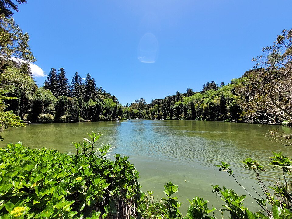 Lago Negro